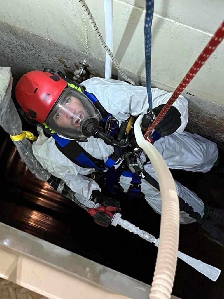 e5bcb4b2-a73d-459e-a858-717de1801c7d